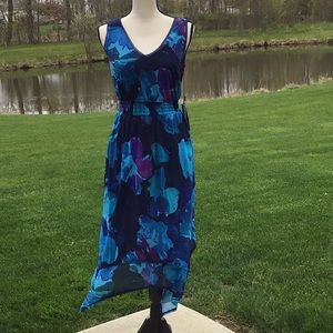 NWT Simply Vera Sleeveless, With Pockets Dress